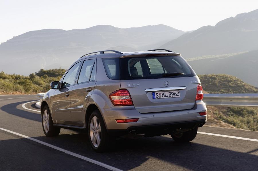  Mercedes-Benz ML350 BlueTEC 2009 года  (фото 2 из 4)